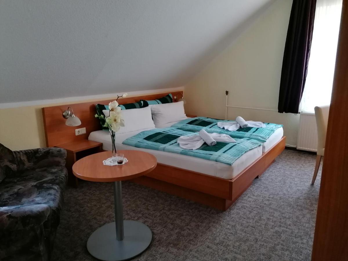 Hotel Garni Zum Goldenen Ring Quedlinburg Eksteriør bilde