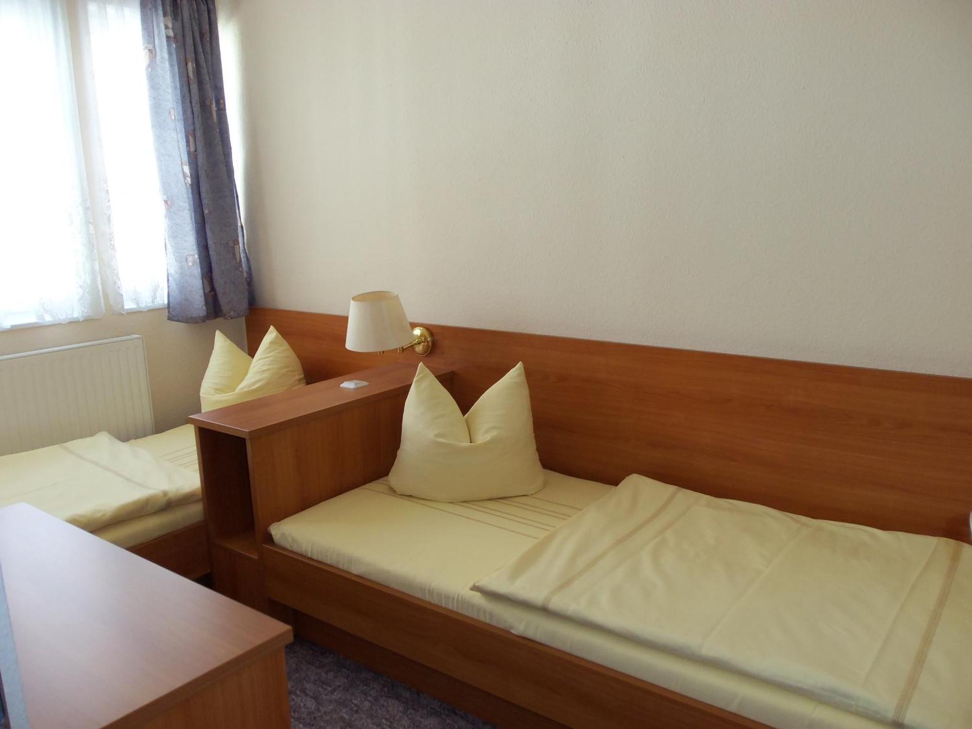 Hotel Garni Zum Goldenen Ring Quedlinburg Eksteriør bilde