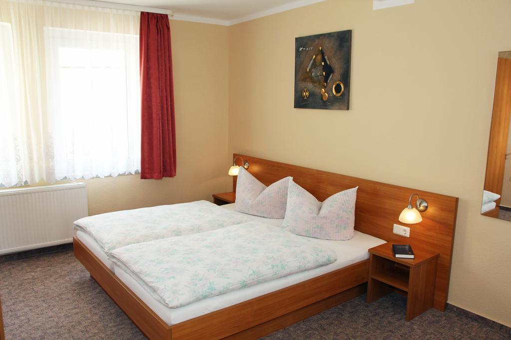 Hotel Garni Zum Goldenen Ring Quedlinburg Eksteriør bilde